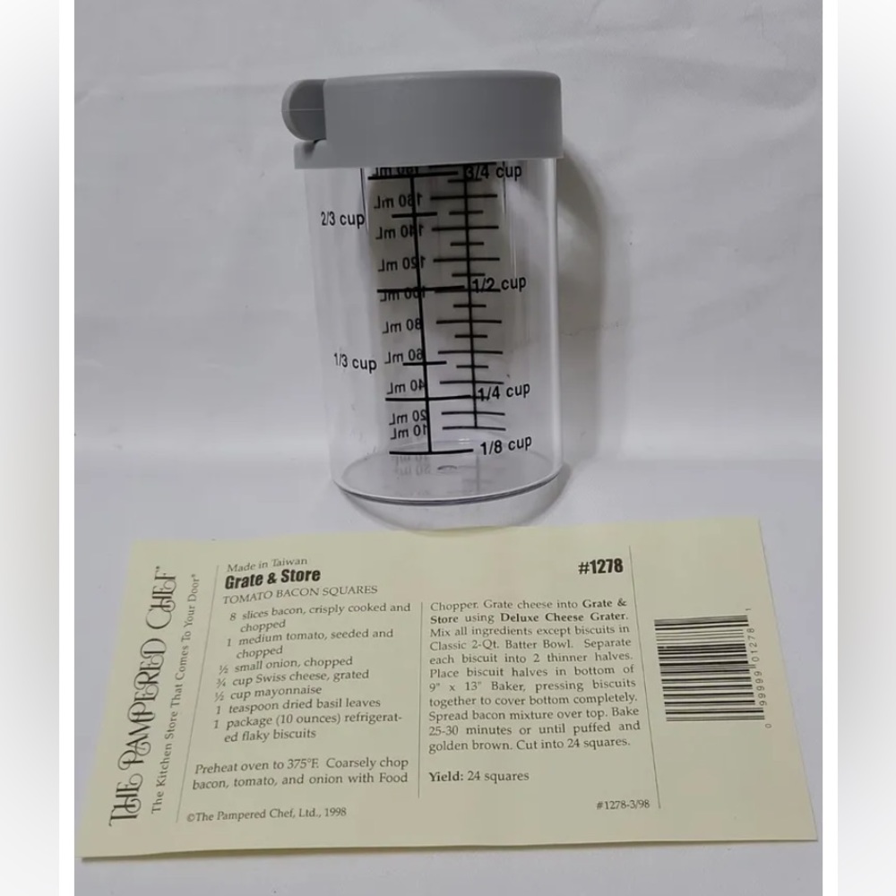 Pampered Chef The Grate Container Measuring Cup and Dispenser - Item #1278